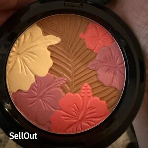 MAC Limited Edition Pearlmatte Face Powder 'Oh My Passion' 8g